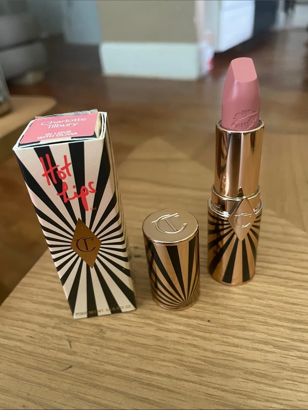 Charlotte Tilbury Hot Lips Creamy Rose Pink Lipstick